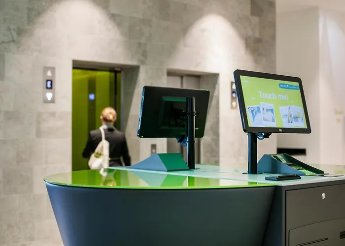Arcotel Donauzentrum Hotel 4*