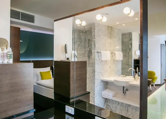 Arcotel Donauzentrum 4* Vídeň