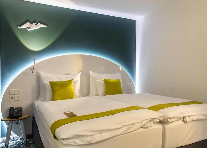 Hotel Arcotel Donauzentrum 4*