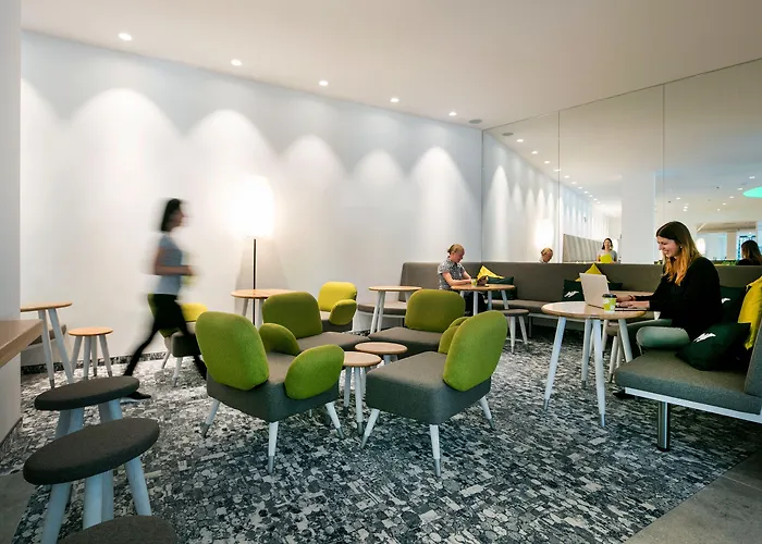Arcotel Donauzentrum Hotel 4*