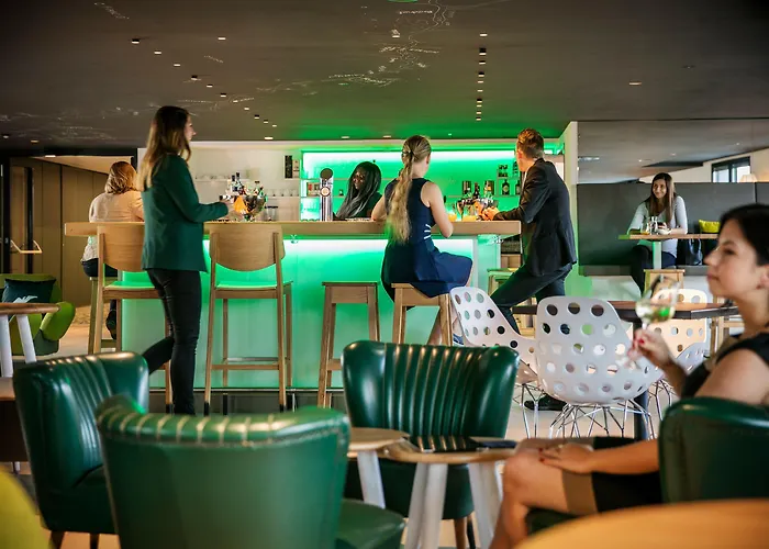 Arcotel Donauzentrum Hotel 4*