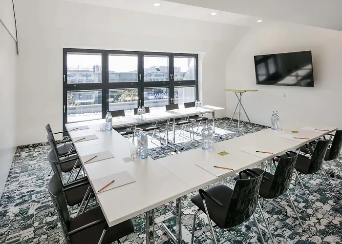 Arcotel Donauzentrum 4* Vienna
