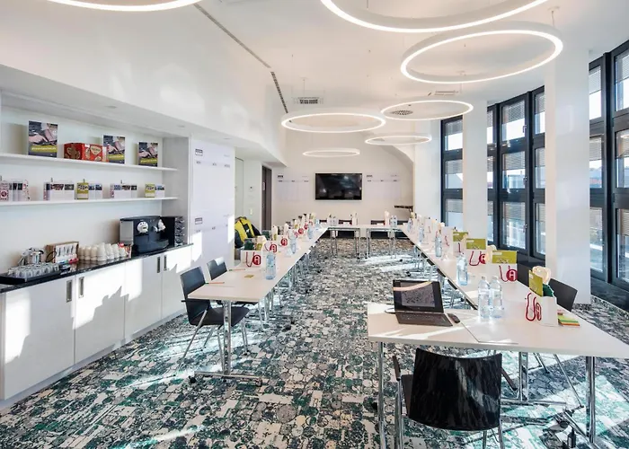 Arcotel Donauzentrum Hotel